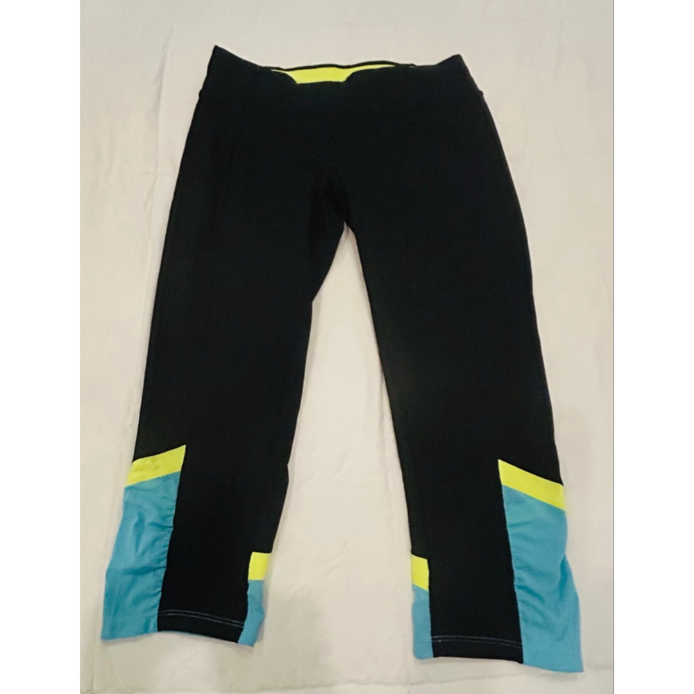 Calvin Klein Performance Black Capri Leggings mid rise women large yoga Pilates